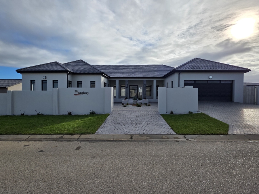4 Bedroom Property for Sale in Fountains Estate Eastern Cape
